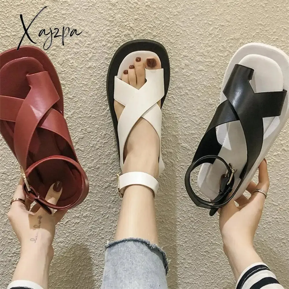 Xajzpa - Women Summer Sandals Beach Sandals Fashion Flats Shoes New Sandal Non-slip Flat Sandals Buckle Black And White